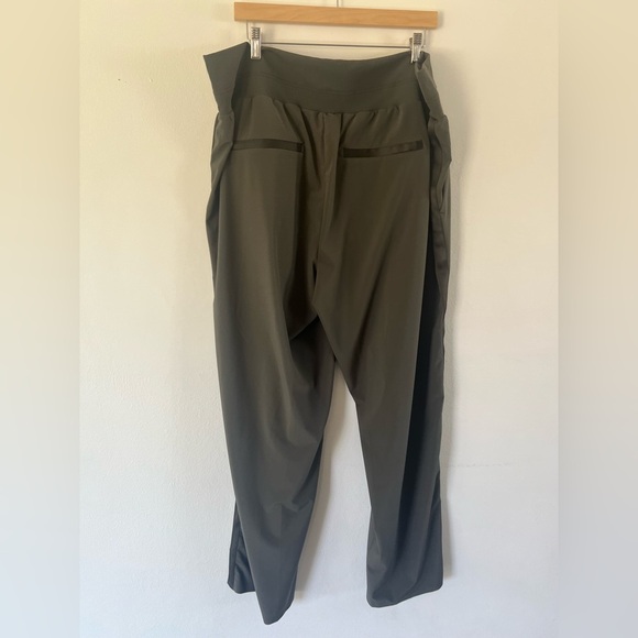 Athleta Nolita Wide Leg Green Pull-On Athletic Pants Size 22 - Picture 9 of 14